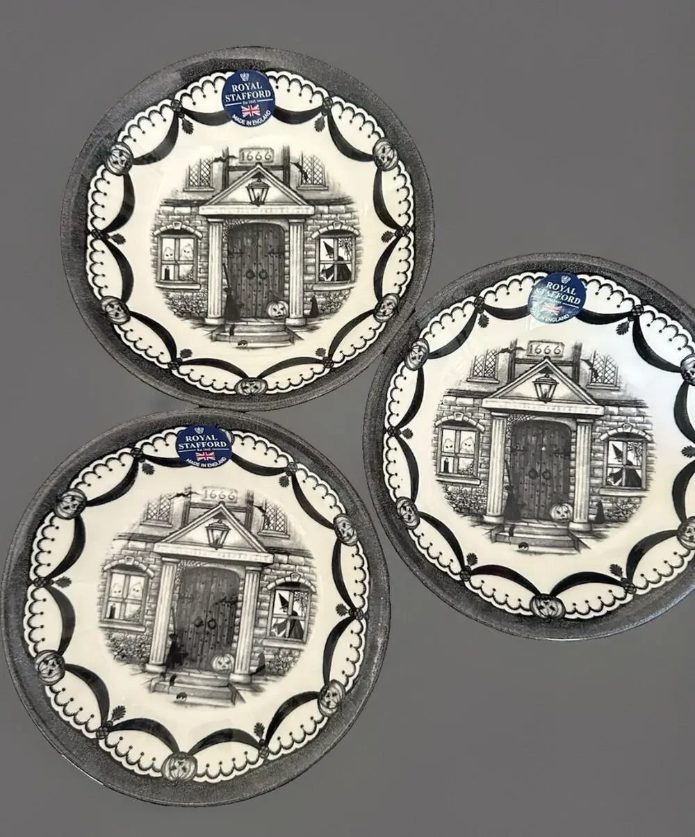 3 Royal Stafford Spookeyville Haunted House 1666 Salad Bowls Halloween NWT 7+”